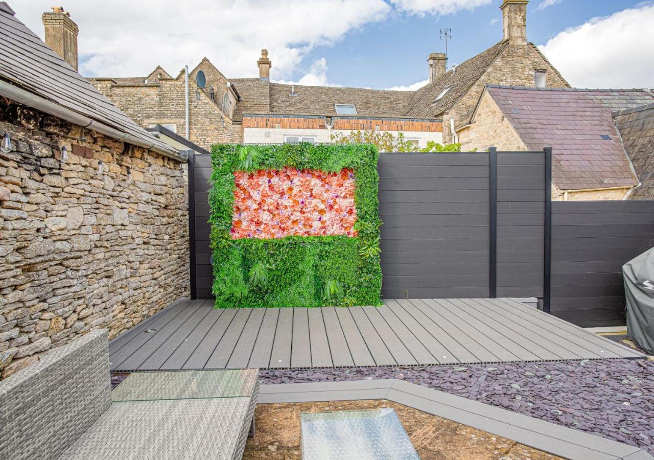 Maple Rose - 2 Bed With Garden In Minchinhampton! Villa Buitenkant foto