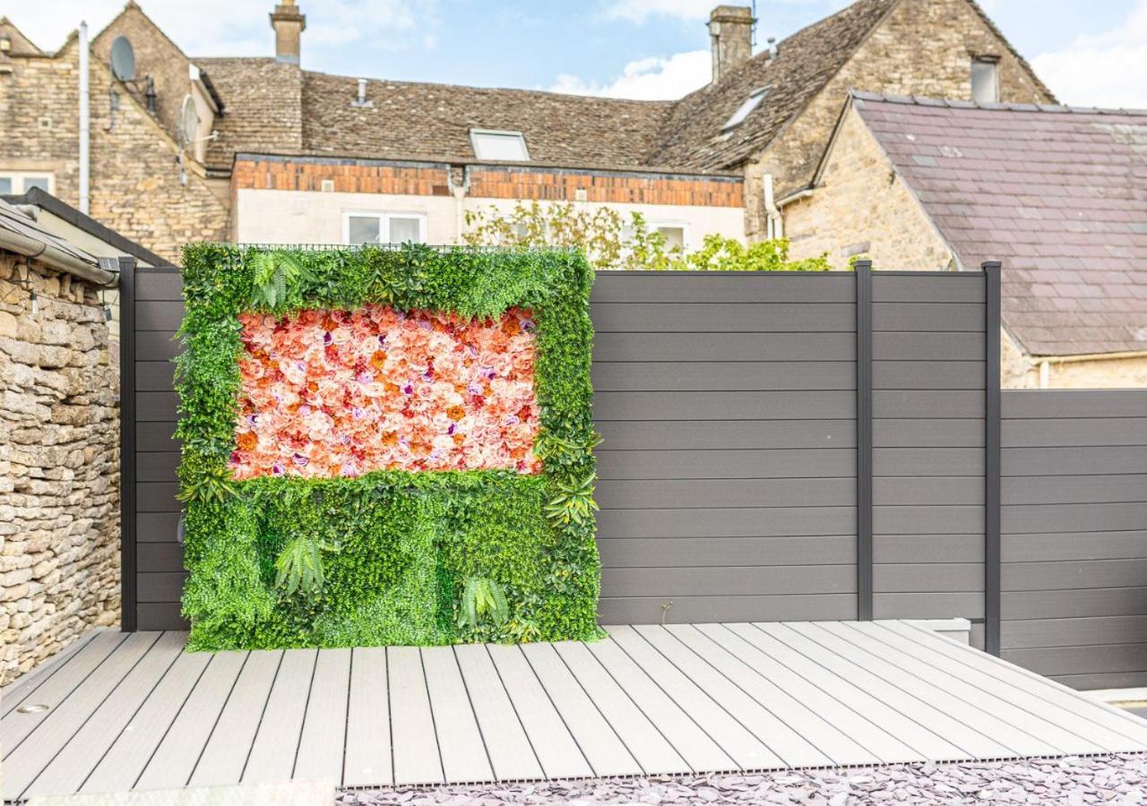 Maple Rose - 2 Bed With Garden In Minchinhampton! Villa Buitenkant foto